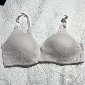 La Vie En Rose sleekback bra size 38C